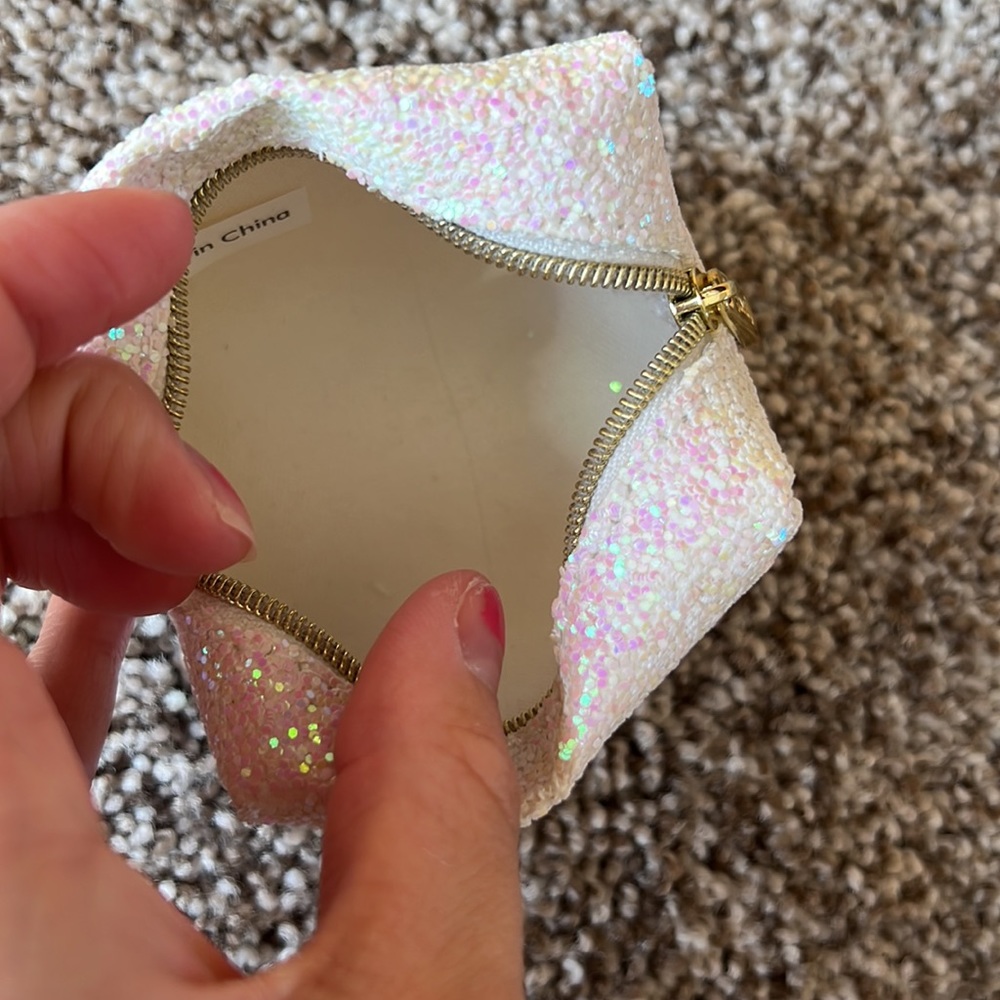 PINCH Small Pouch - Picture 4 of 4